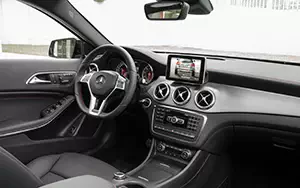   Mercedes-Benz GLA250 4MATIC AMG Sport Package - 2013