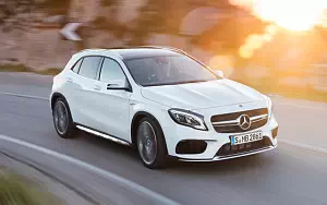   Mercedes-AMG GLA 45 4MATIC - 2017