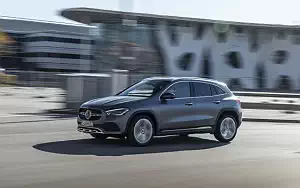   Mercedes-Benz GLA 220 d 4MATIC Progressive Line - 2020