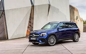   Mercedes-Benz GLB 250 AMG Line - 2019