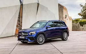   Mercedes-Benz GLB 250 AMG Line - 2019