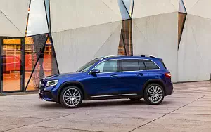   Mercedes-Benz GLB 250 AMG Line - 2019