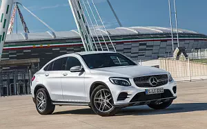   Mercedes-Benz GLC 300 4MATIC Coupe AMG Line - 2016