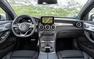   Mercedes-Benz GLC 300 4MATIC Coupe AMG Line - 2016