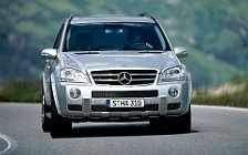   Mercedes-Benz ML63 AMG - 2005