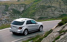   Mercedes-Benz ML63 AMG - 2005