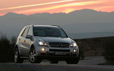   Mercedes-Benz ML63 AMG - 2006