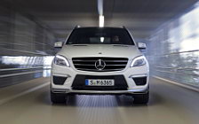   Mercedes-Benz ML63 AMG - 2011