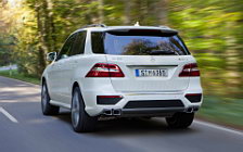   Mercedes-Benz ML63 AMG - 2011