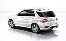   Mercedes-Benz ML63 AMG - 2011