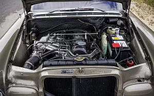   Mercedes-Benz 250 SE W108 - 1965
