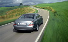   Mercedes-Benz S500 - 2005