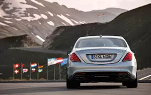   Mercedes-Benz S63 AMG - 2013