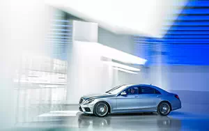   Mercedes-Benz S63 AMG - 2013