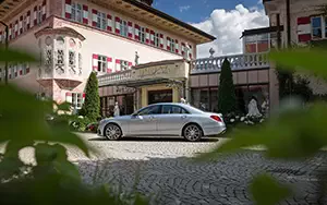   Mercedes-Benz S63 AMG - 2013