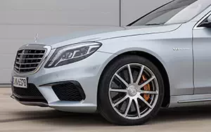   Mercedes-Benz S63 AMG - 2013