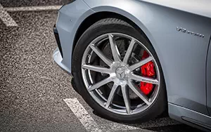   Mercedes-Benz S63 AMG - 2013
