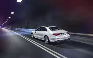   Mercedes-AMG S 63 E Performance (Cashmere White Magno) - 2023