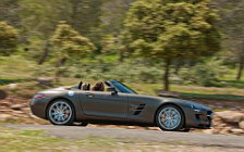   Mercedes-Benz SLS AMG Roadster - 2011