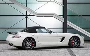   Mercedes-Benz SLS 63 AMG GT Roadster Final Edition - 2013