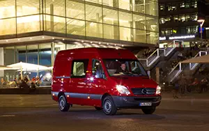   Mercedes-Benz Sprinter Panel Van Medium High Roof - 2012