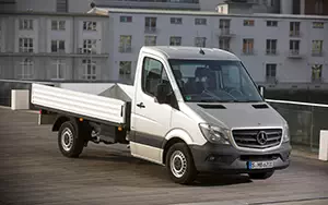   Mercedes-Benz Sprinter Flatbed - 2013