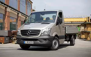   Mercedes-Benz Sprinter Flatbed - 2013