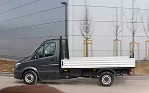   Mercedes-Benz Sprinter Flatbed - 2013