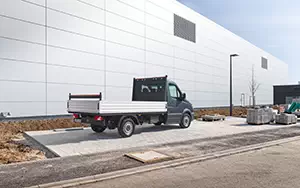   Mercedes-Benz Sprinter Flatbed - 2013