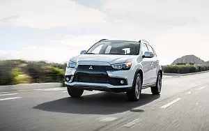   Mitsubishi Outlander Sport SEL US-spec - 2015