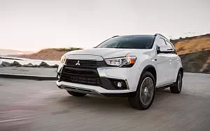   Mitsubishi Outlander Sport SEL US-spec - 2015