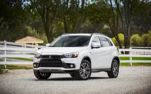   Mitsubishi Outlander Sport SEL US-spec - 2015