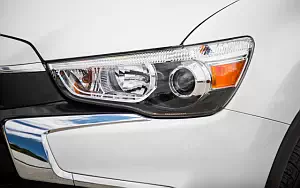   Mitsubishi Outlander Sport SEL US-spec - 2015