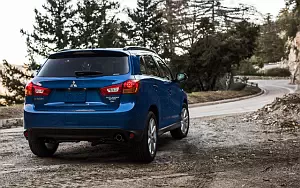   Mitsubishi Outlander Sport US-spec - 2015