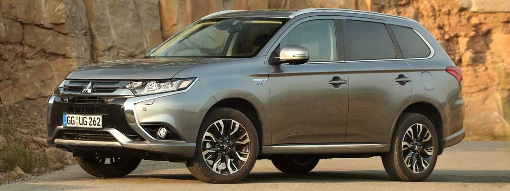   Mitsubishi Outlander PHEV - 2015 - Car wallpapers