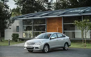   Nissan Almera - 2013