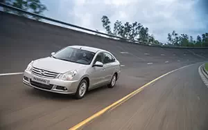   Nissan Almera - 2013