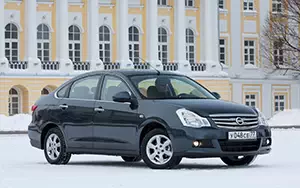   Nissan Almera - 2013