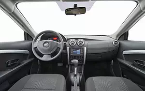   Nissan Almera - 2013