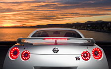   Nissan GT-R - 2011