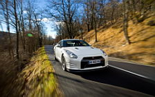   Nissan GT-R - 2011