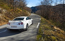   Nissan GT-R - 2011