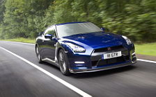   Nissan GT-R - 2011