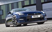   Nissan GT-R - 2011