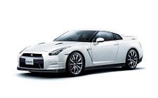   Nissan GT-R - 2011