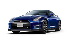   Nissan GT-R - 2011
