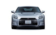   Nissan GT-R - 2011
