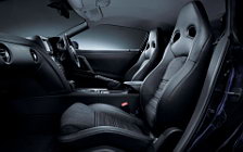   Nissan GT-R - 2011