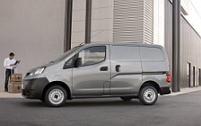   Nissan NV200 - 2010