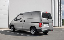   Nissan NV200 - 2010